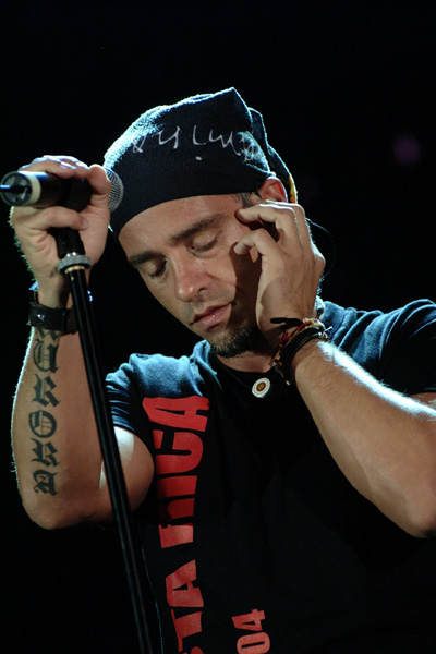 photo eros live.jpg